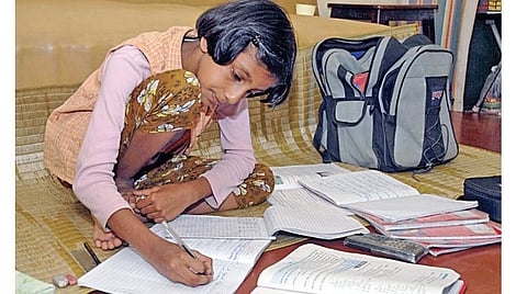 ஆறாம் விரலாகட்டும் குறிப்பு நோட்டு!