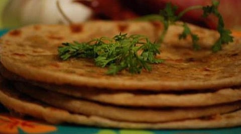 1985 ரசீதை பகிர்ந்த உணவகம்: விலையைப் பார்த்து அதிர்ச்சியில் உறைந்த நெட்டிசன்கள்!