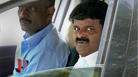 அதிமுக முன்னாள் அமைச்சர் விஜயபாஸ்கரின் சொத்துகள் முடக்கப்பட்டது ஏன்? - உயர் நீதிமன்றத்தில் வருமான வரித் துறை விளக்கம்