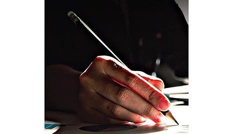 தொடக்க காலப் பெண் கதைகள் காட்டும் வேறு உலகம்