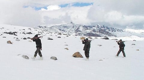 இந்திய - சீன ராணுவம் மீண்டும் மோதல்... 3 நாட்களுக்குப் பின் வெளியான தகவல் - நடந்தது என்ன?