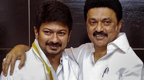 முதல்வர் ஸ்டாலின் உடன் அமைச்சர் உதயநிதி