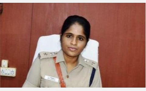 சேலம் | கைதிக்கு கஞ்சா, செல்போன் கொடுத்த ஆயுதப்படை போலீஸ் ஏட்டு தற்காலிக பணி நீக்கம்