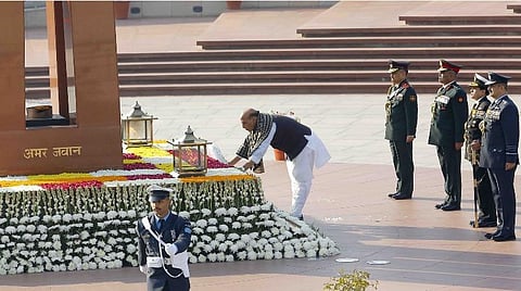 பாதுகாப்புத்துறை அமைச்சர் ராஜ்நாத் சிங்