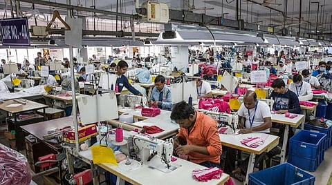 பஞ்சுக்கு இறக்குமதி வரி ரத்து கிடையாது - மத்திய அமைச்சரின் அறிவிப்பால் ஜவுளி தொழில்துறையினர் அதிர்ச்சி