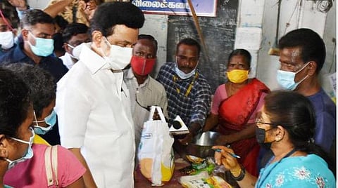 பொங்கல் பரிசு தொகுப்பாக ரூ.1000 ரொக்கம், அரிசி, சர்க்கரை - முதல்வர் மு.க.ஸ்டாலின் தலைமையில் ஆலோசனை