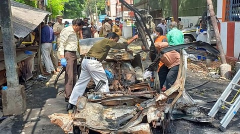 கோவை கார் சிலிண்டர் வெடித்த வழக்கு | கைதான 5 பேரை 9 நாள் என்ஐஏ காவலில் விசாரிக்க அனுமதி: பூந்தமல்லி சிறப்பு நீதிமன்றம் உத்தரவு