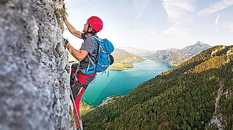 வீழ்ந்தாலும் எழுவோம்