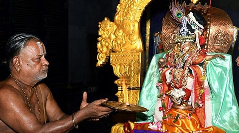 பசுக்கள் போன்ற கருணை வள்ளலே!: தித்திக்கும் திருப்பாவை - 21