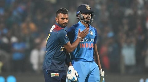 ஷனகா மற்றும் அக்சர் படேல்