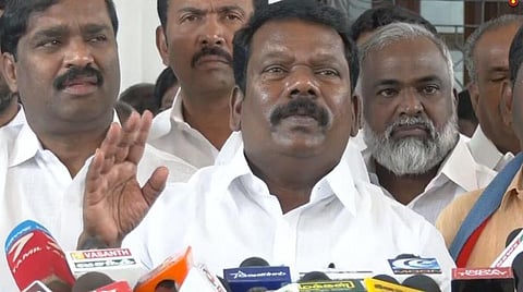 செய்தியாளர்களிடம் பேசிய செல்வப்பெருந்தகை