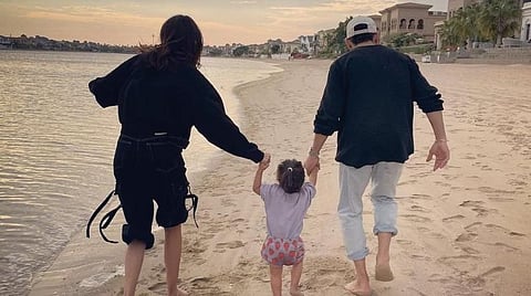 மகள் மற்றும் மனைவியுடன் கோலி