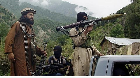 பொருளாதாரத்தில் வீழ்ந்தாலும் இந்தியாவில் தீவிரவாதத்தை பரப்புகிறது பாகிஸ்தான்