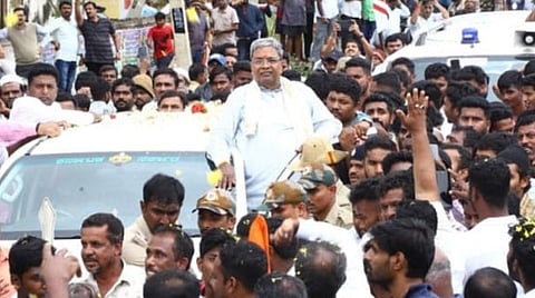 காங்கிரஸாரின் உள்ளடி வேலைகளுக்கு அஞ்சி மீண்டும் தொகுதி மாறினார் சித்தராமையா