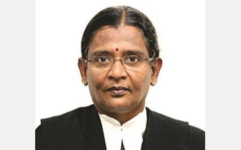 தமிழ் தெரியாத சமூகம் உருவாகி வருகிறது: நீதிபதி ஆர்.தாரணி வேதனை