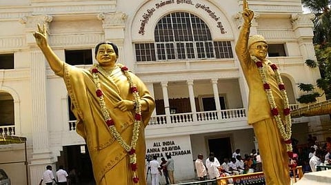 ஜனவரி 17-ம் தேதி எம்ஜிஆர் சிலைக்கு பழனிசாமி மரியாதை