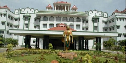 பழநி முருகன் கோயிலில் தமிழில் குடமுழுக்கு: தமிழக அரசு நீதிமன்றத்தில் தகவல்