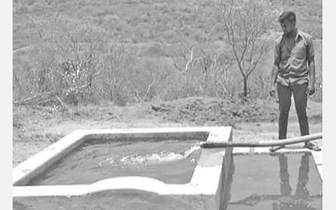 கோவை வனப்பகுதிகளில் பராமரிப்பின்றி காணப்படும் தண்ணீர் தொட்டிகள்