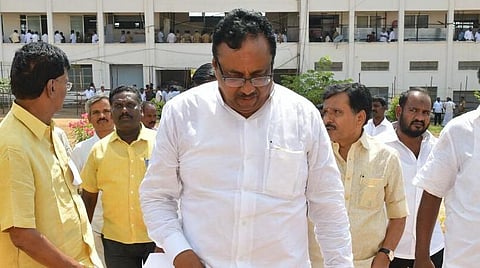 காங்கிரஸ் மேலிடம் வாய்ப்பு அளித்தால் இடைத்தேர்தலில் எனது இளைய மகனை நிறுத்துவேன் - ஈவிகேஎஸ்.இளங்கோவன் தகவல்