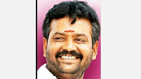 முன்னாள் அதிமுக கவுன்சிலர் வெங்கடேசன்