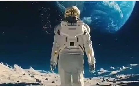 சந்திரனில் சிக்கியவருக்கு மும்பை போலீஸ் பதில்