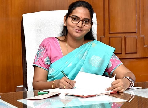 திருவாரூர் மாவட்ட ஆட்சியர் சாருஸ்ரீ