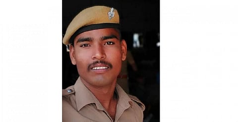 திருப்பூர் மாநகர் ஆயுதப்படை காவலர் ஹரிகிருஷ்ணன்