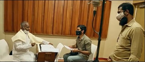 இளையராஜாவுடன் தனுஷ்