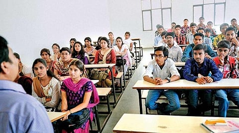 இளநிலை பட்டப்படிப்பு பாடத் திட்டத்தில் சுற்றுச்சூழல் கல்வி இணைப்பு - வரைவு அறிக்கை குறித்த கருத்துகளை மக்கள் தெரிவிக்கலாம்