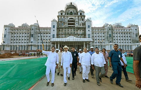 தெலங்கானா மேலவை தேர்தல் அறிவிப்பால் தலைமைச் செயலகம் திறப்பு தள்ளிவைப்பு