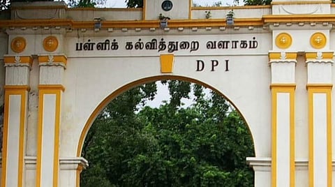 உயர்கல்வி பயில்வதற்கான சான்றிதழ்கள் பிளஸ் 2 மாணவர்களுக்கு பள்ளிகள் மூலம் வழங்க நடவடிக்கை