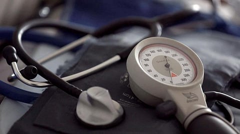 வெளிநாட்டில் மருத்துவம் படித்தவர்கள் தமிழகத்தில் பயிற்சி மேற்கொள்ள 4,430 இடங்கள் ஒதுக்கீடு