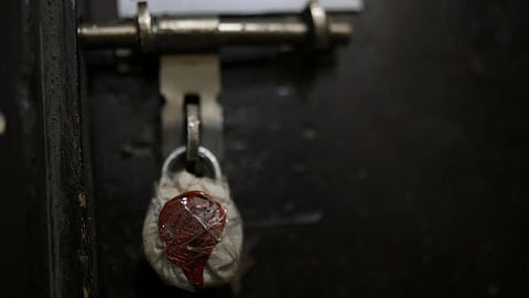 உதகை நீதிமன்ற வளாகத்தில் பெண் வழக்கறிஞர்கள் அறைக்கு ‘சீல்’