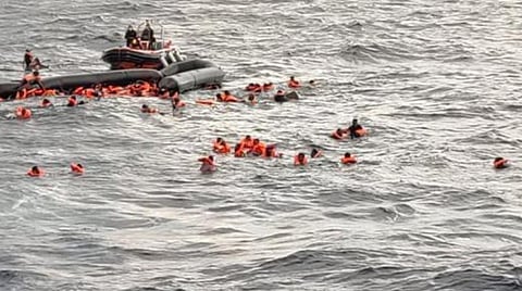 கடலில் படகு மூழ்கி 24 பாகிஸ்தானியர் உயிரிழப்பு