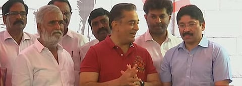 செய்தியாளர் சந்திப்பில் கமல்ஹாசன்