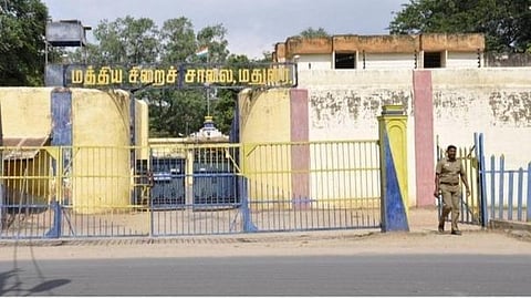 உசிலம்பட்டி சிறையில் கைதிகளுக்கான உணவுப் பொருளில் முறைகேடு: உதவி ஜெயிலர் சஸ்பெண்ட்