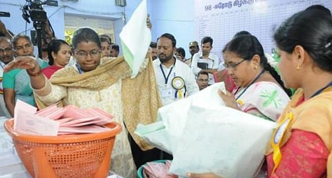 வாக்கு எண்ணப்பட்டதன் காட்சி