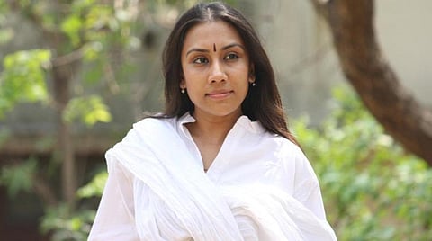 கோலிவுட் ஜங்ஷன்: இலங்கையில் சத்யராஜ் மகள்!