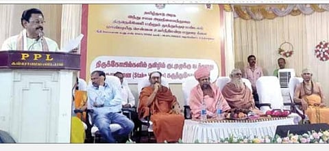 கோயில்களில் தமிழில் குடமுழுக்கு நடத்துவது தொடர்பாக திருநெல்வேலியில் நடைபெற்ற கருத்து கேட்பு கூட்டத்தில் சுகி சிவம் பேசினார்.