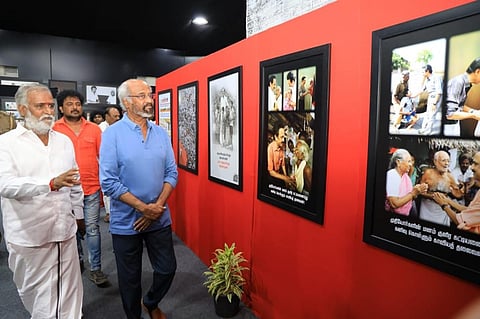 கண்காட்சியை பார்வையிட்ட ரஜினி காந்த்