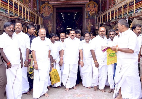 மதுரை மீனாட்சியம்மன் கோயிலில் இபிஎஸ்