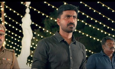 வார்த்தையை வைத்து வழக்கை முடிக்கும் கதை டி 3