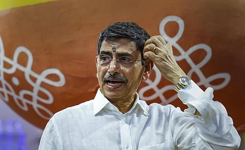 ஆளுநர் ஆர்.என்.ரவிக்கு தலைவர்கள் பிறந்த நாள் வாழ்த்து