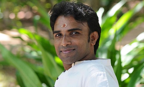 கலாஷேத்ரா பேராசிரியரின் மனைவி காவல் ஆணையர் அலுவலகத்தில் மனு: பொய் புகாரில் கைது என குற்றச்சாட்டு