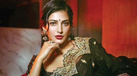 கலைதான் எங்களை இணைத்தது! - ஸ்ருதி ஹாசன் நேர்காணல்