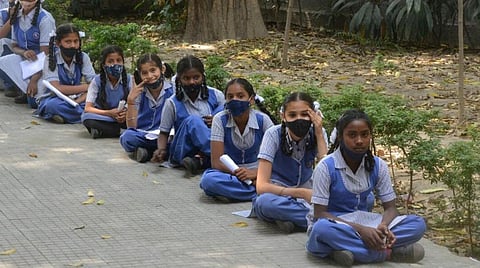 தேசிய பாடத்திட்ட வடிவமைப்பின் வரைவு வெளியீடு: 12-ம் வகுப்பில் செமஸ்டர் முறை அறிமுகம் செய்ய பரிந்துரை