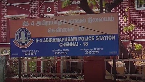 சென்னை | செல்போன் பறித்தவரை விரட்டி பிடித்த போலீஸார்