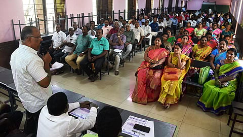 அமைச்சர்களுடன் ஜாக்டோ-ஜியோ பேச்சுவார்த்தையில் உடன்பாடு - கோட்டை முற்றுகை போராட்டம் தள்ளிவைப்பு