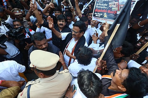 பிரதமரின் வருகைக்கு எதிர்ப்பு தெரிவித்து காங்கிரஸ் சார்பில் நடைபெற்ற ஆர்ப்பாட்டம் | கோப்புப்படம்