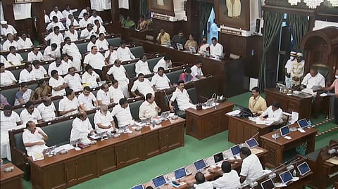 பேரவையில் நிறைவேற்ப்பட்ட தீர்மானம்